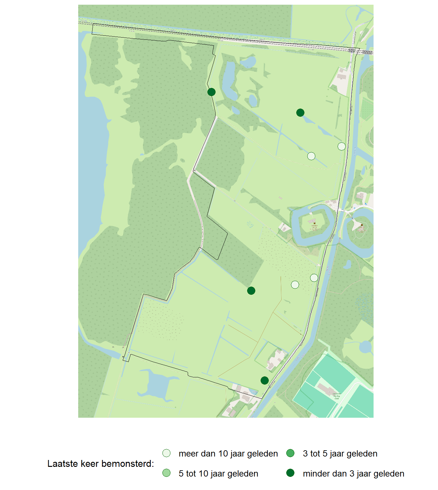 Kaart met meetlocaties waar waterplanten worden gemeten (groene stippen). Het laatste meetjaar waarin een locatie is bemonsterd is weergegeven in verschillende tinten groen.