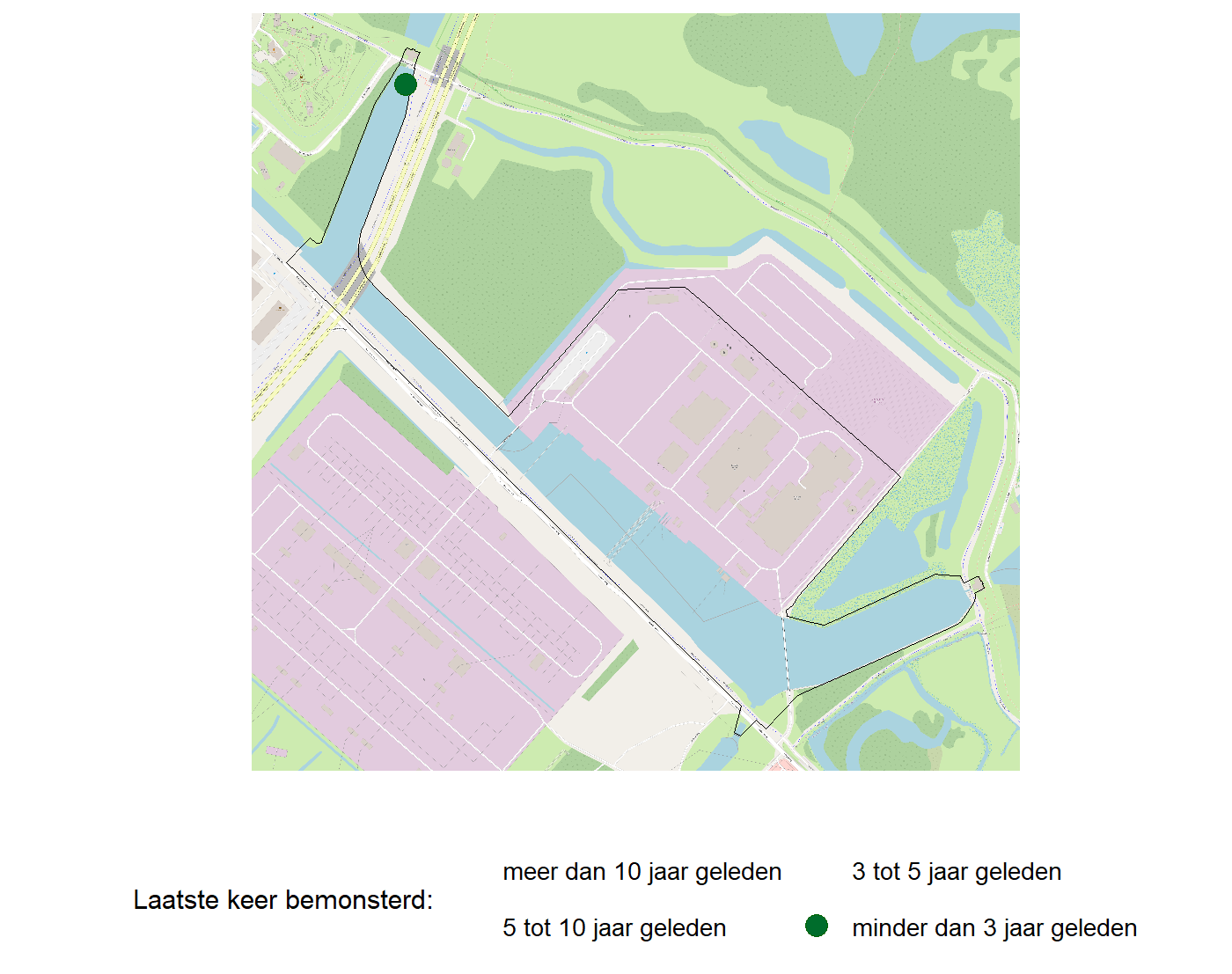 Kaart met meetlocaties waar waterplanten worden gemeten (groene stippen). Het laatste meetjaar waarin een locatie is bemonsterd is weergegeven in verschillende tinten groen.